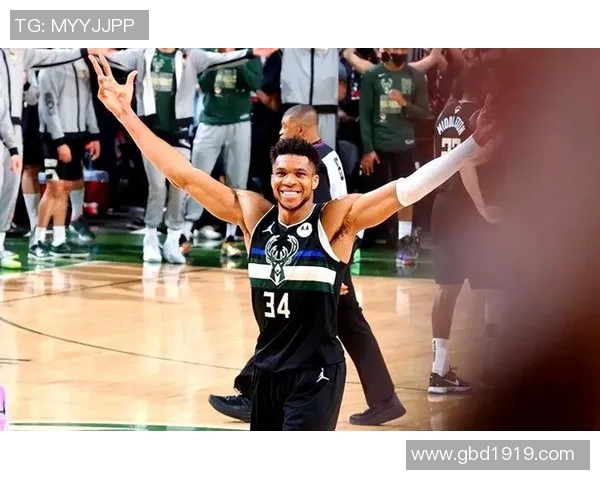 扬尼斯阿德托昆博如何在NBA赛场上书写传奇与荣耀之路